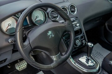 Peugeot 308 1.6 HDI 112KM Automat Panorama Navi Full Opcja - Zdjęcie #14